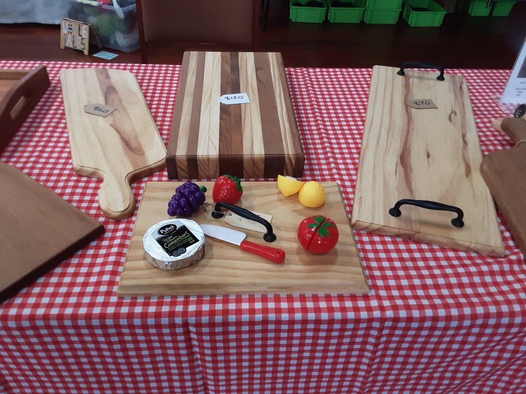 Edge Grain Chopping Board plus three serving boards